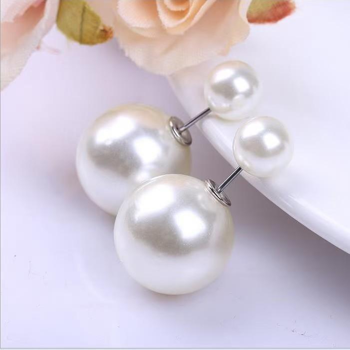 

Women s Double-Sided Pearl Stud Earrings, Reversible 2-in-1 Size Pearl Trendy Versatile Everyday Jewelry білий