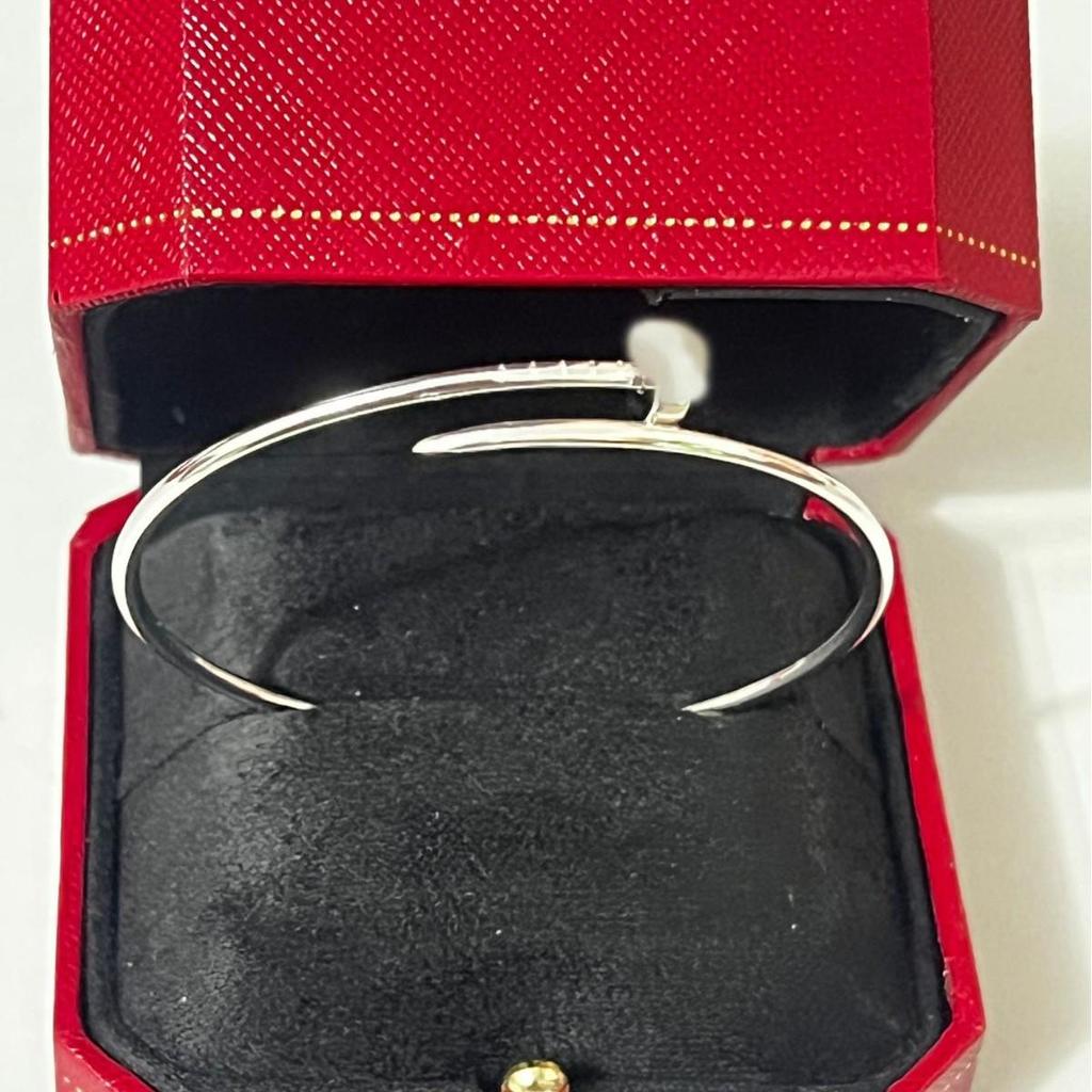 Ka Family CNC Precision Gold Thin Nail Bracelet - Elastic Memory, European & American Fashion Jewelry.