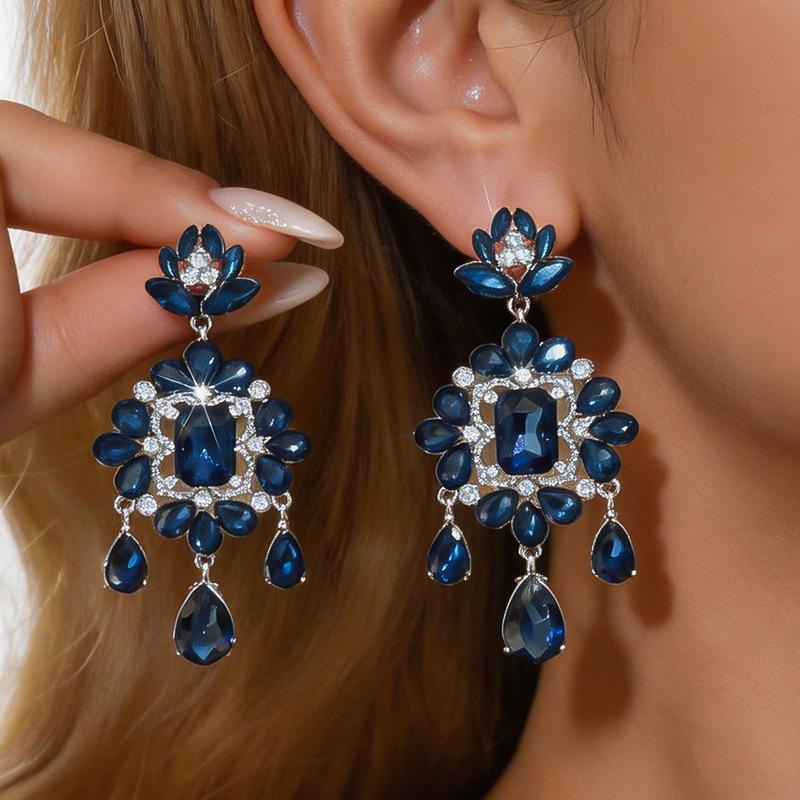 Silver Needle Rhinestone Flower Water Drop Tassel Earrings - Light Luxury High-End Court Style for Women.