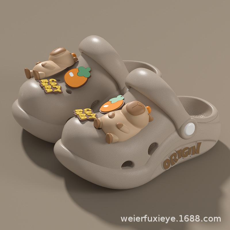 Children's Summer Cartoon Clogs for Boys and Girls, Indoor and Outdoor Wear, Closed-Toe, Non-Slip, Soft Sole, Cute Baby Sandals