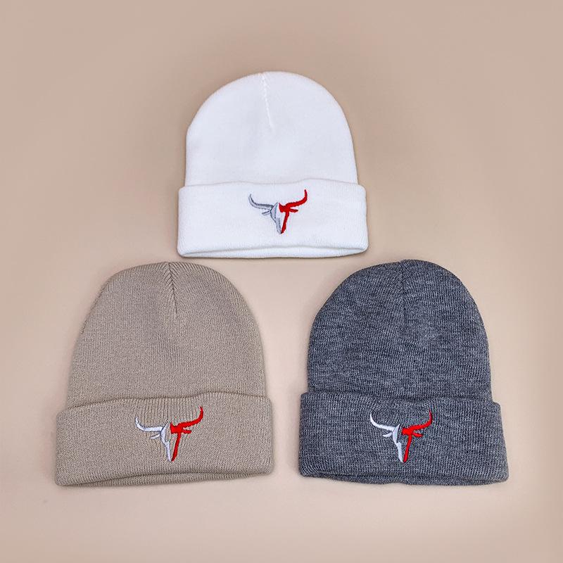 Simple Bull Head Embroidery Hip-Hop Knitted Hat For Men And Women To Keep Warm And Cool Street Pullover Hat