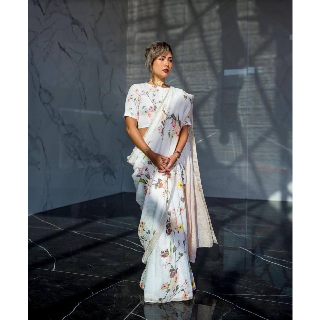 

Белое льняное сари с принтом