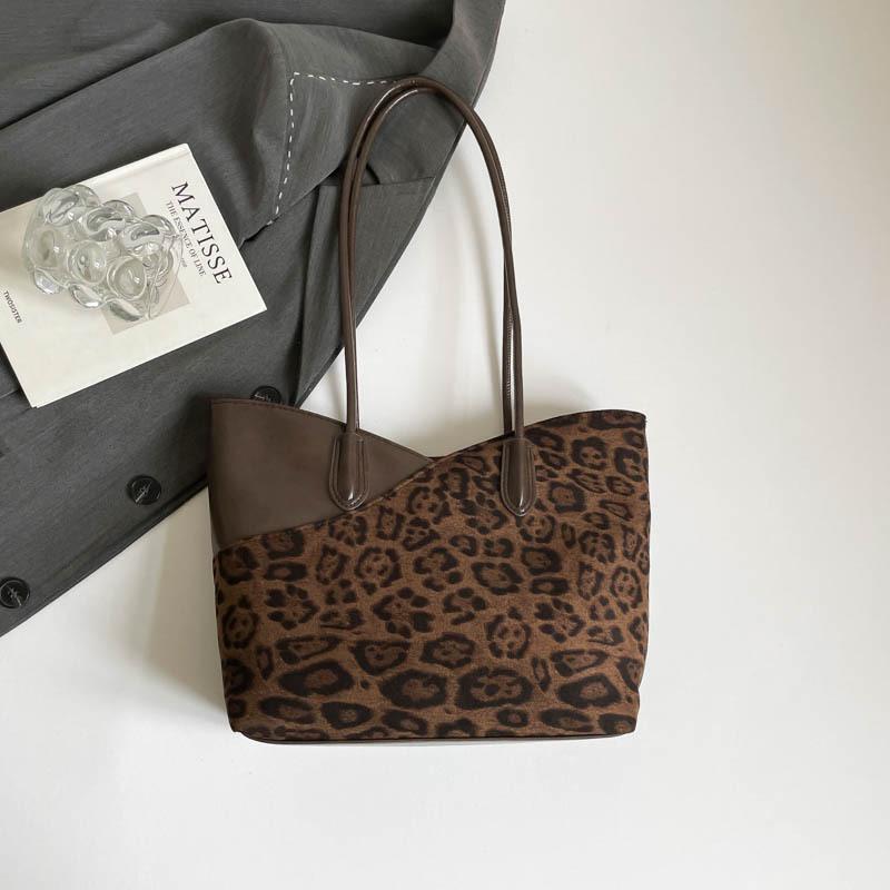 

New large-capacity leopard print tote bag women s high-end retro light luxury shoulder bag commuter handbag