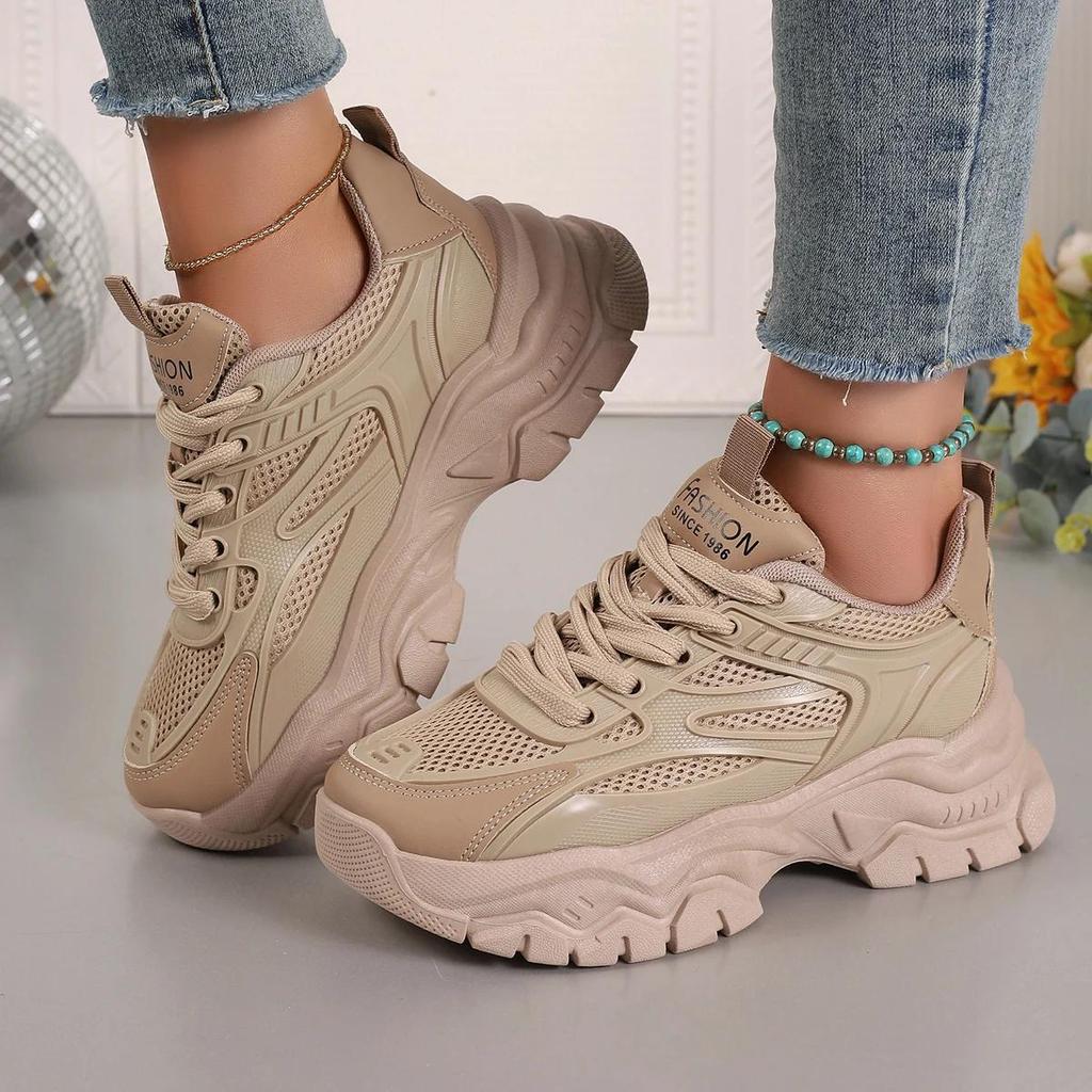 Sneakers da donna 2025 Nuove scarpe da ginnastica alla moda Chunky da donna Scarpe da tennis all'aperto con piattaforma Scarpe sportive da donna Scarpe firmate leggere