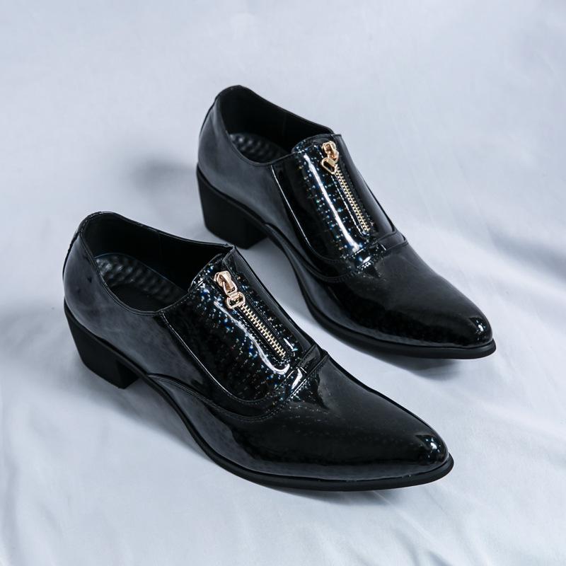 Men s Trendy Glossy Pointed Toe Casual Leather Shoes with Height-Increasing Design. 38 чёрный
