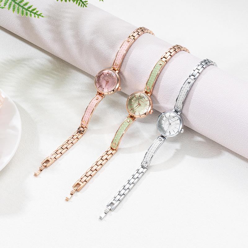 Premium Semi-Bracelet Watch Women'S Small Exquisite Light Luxury Niche Mini Bracelet Watch Green Watch