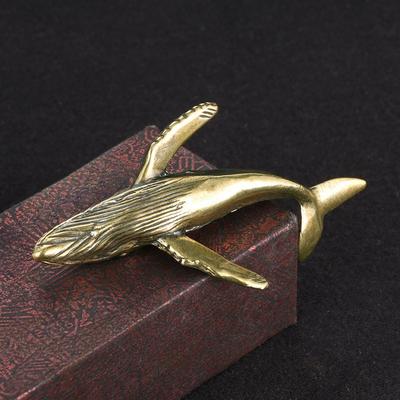 1 PZ Nuovo Ottone Massiccio Figure di Balena Vintage Animale Marino Piccola Statua Ornamenti da Tavolo Decorazioni per Ufficio Artigianato Accessori Regali per Bambini