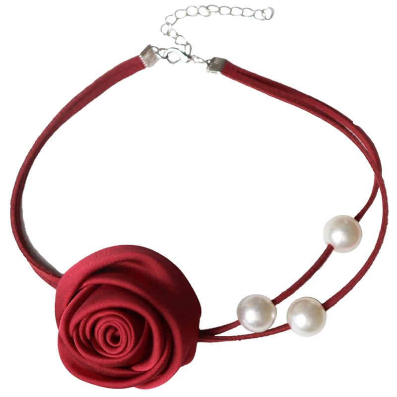 

Advanced Necklace with Floral Fashion Neck Accessories Charming Necklace New Pearl Collar Rose Flower Design Jewelry Accessory