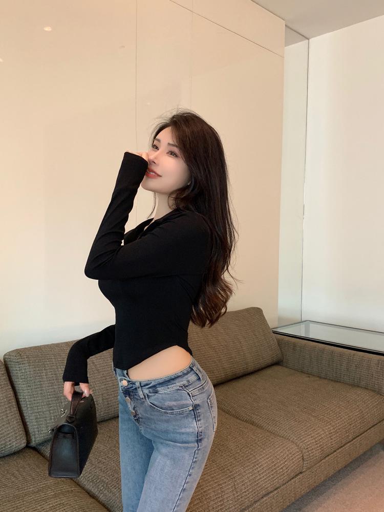 Curved V-Neck Long Sleeve Slim Fit Women's Korean Top – Sweet & Spicy Trendy Style