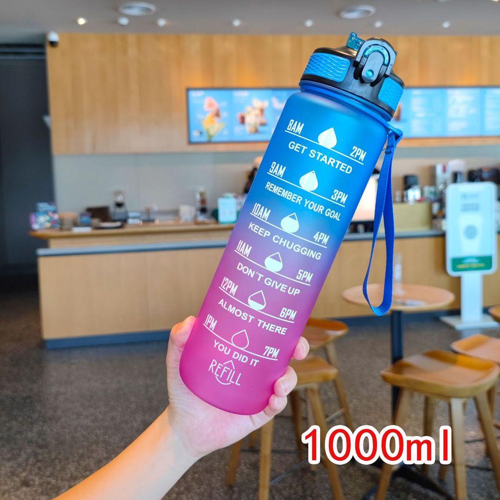 Plastik-Trinkbecher für Erwachsene mit Farbverlauf und Strohhalm für Büro und Outdoor