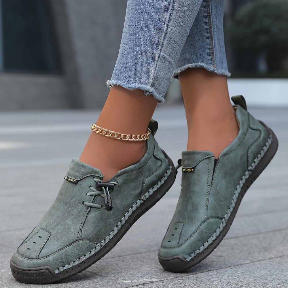 Women's Slip-On Loafers - Vintage British Style Hand-Stitched Synthetic Cover Shoes with Rubber Sole, Breathable Fabric Lining & Decorative Tassel