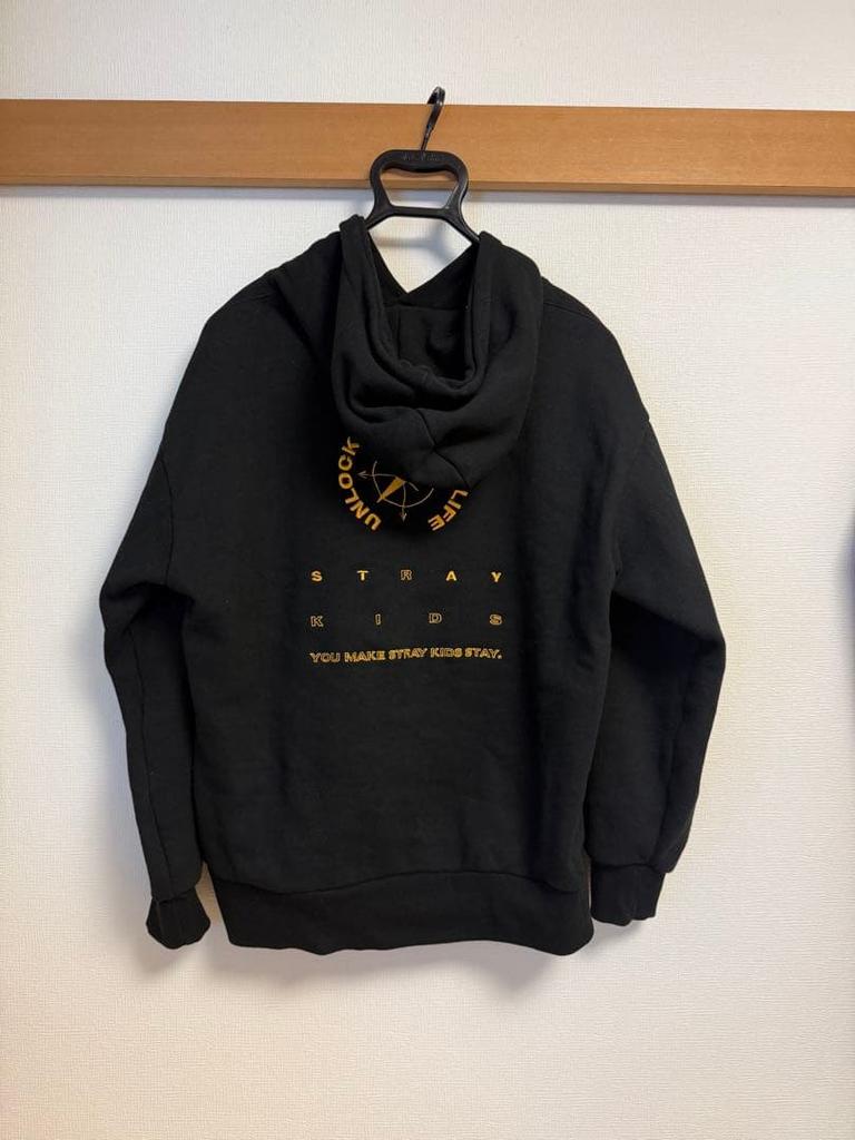 [USED] Stray Kids UNLOCK: GO LIVE IN LIFE Hoodie