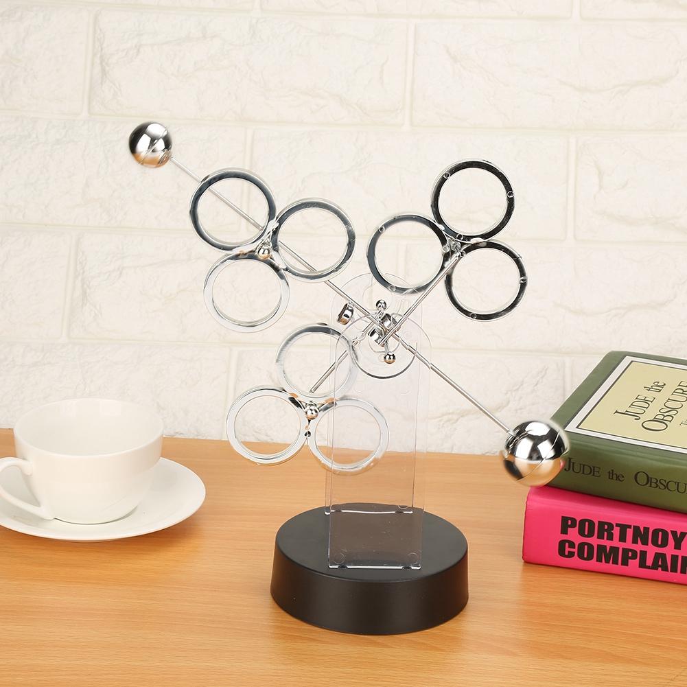 Dekoration für Kinder, Drehende Künstlerische Schaukel mit Batterie, Schreibtischdekoration für Tisch