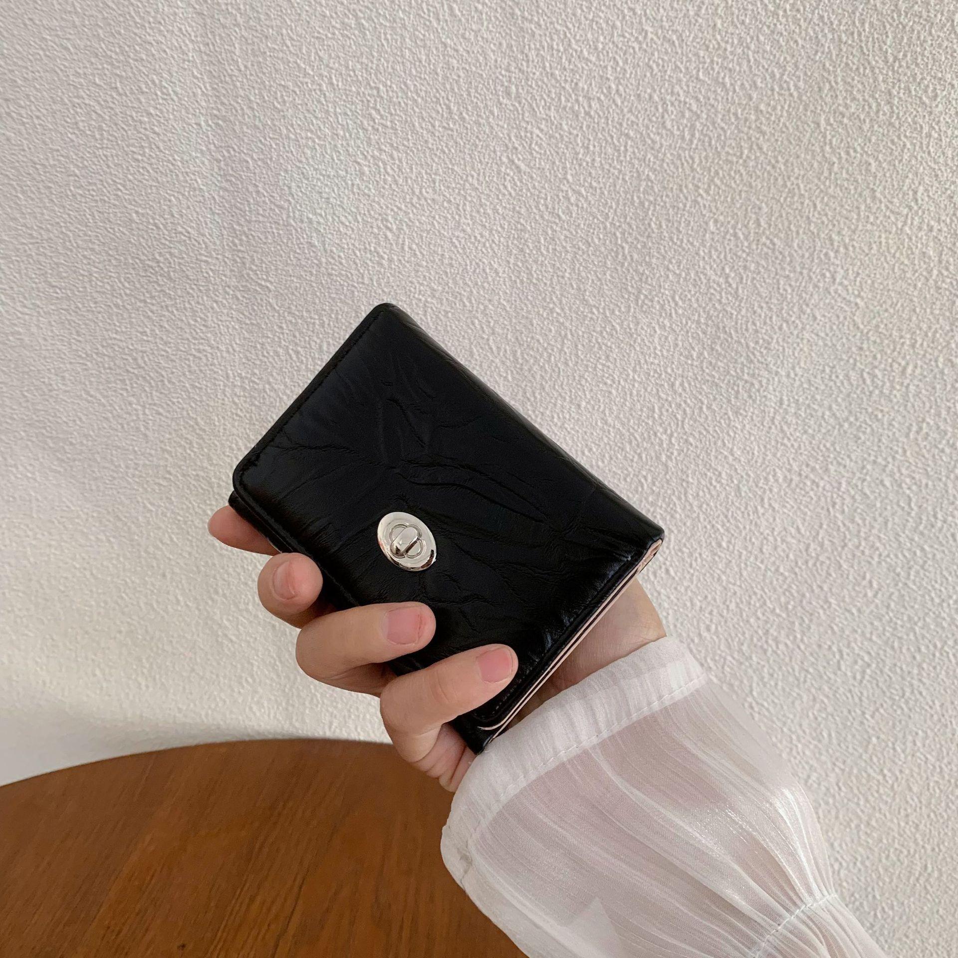 

ins new super hot pleated silver simple bag cover change bag ins student wallet female чорний