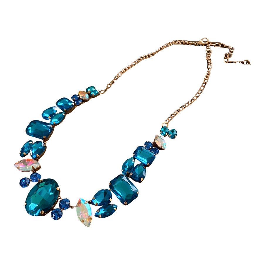 Nieregularny geometryczny zestaw naszyjników z diamentami Lekki luksus Wysokiej klasy Modne i wszechstronne akcesoria