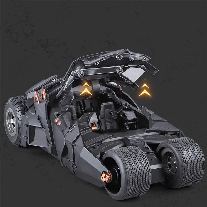 1/18 Classic Movie Car 2008 Bat-mobile Alloy Bat Sports Car Model Diecast Metal Race Combat Vehicles Model Sound Light Kids Gifts