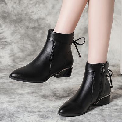 Bottes courtes de style britannique automne et hiver nouvelles bottes Martin à fermeture éclair latérale pointue bottes à talon bas tube court bottes de mode pour femmes