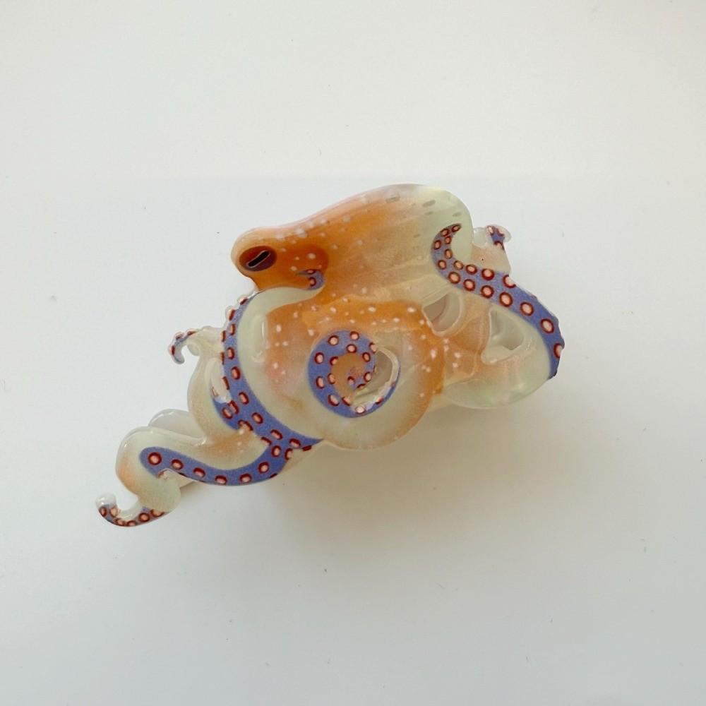 

Simple Sweet Acetic Acid Hair Claw Bead Acrylic Oyster Shark Clip Korean Style Ocean Series Squid Hair Claw Holiday