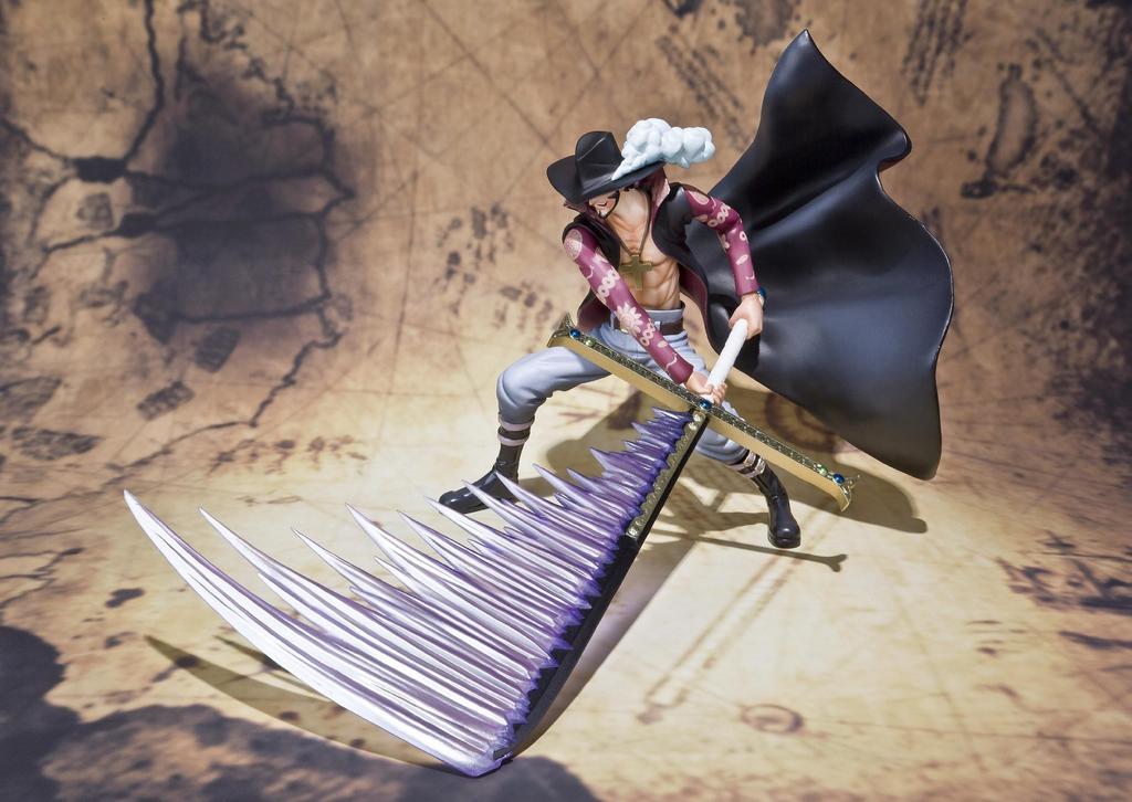 TAMASHII NATIONS Figuarts ZERO Dracule Mihawk -Kampfversion-