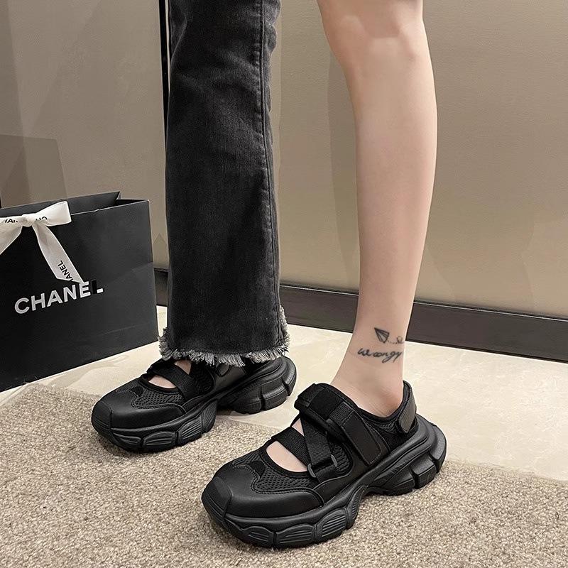 Dad Shoes Girl Summer Mesh Breathable Hollow Hole Shoes Student Leisure Sports Bag Head Sandals Breathable and Comfortable
