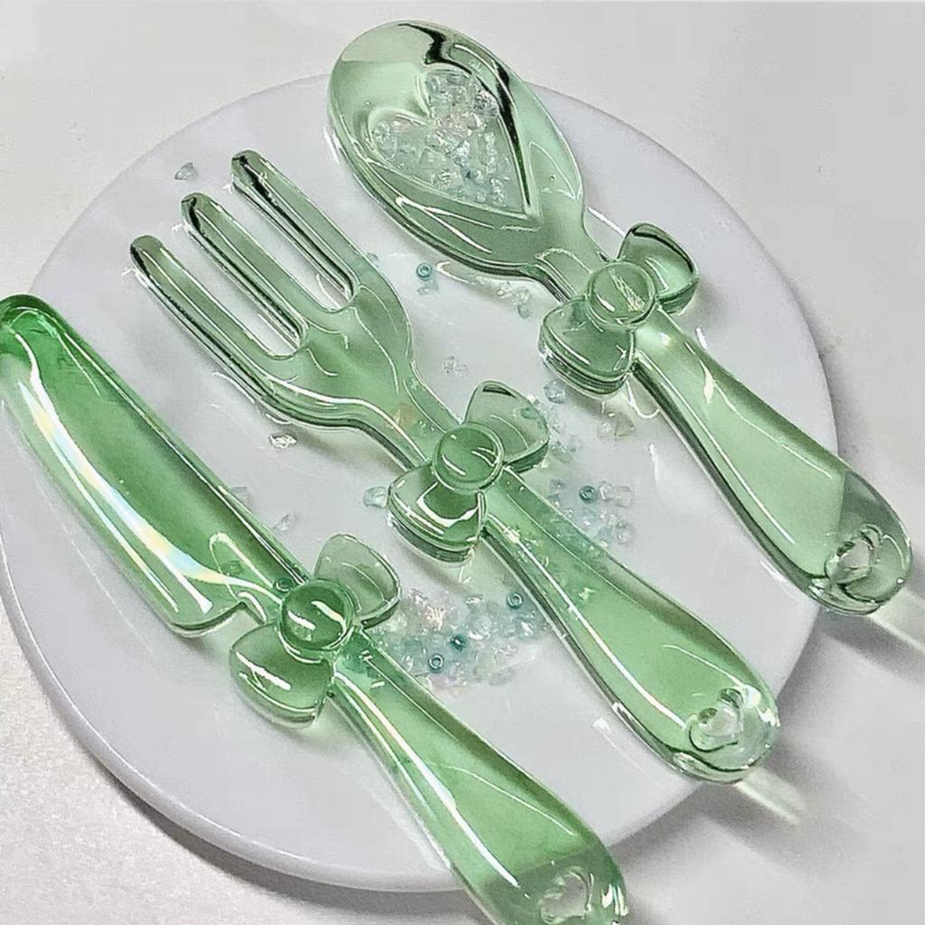 Mašlička Rukojeť Lásky Nůž Vidlička Lžíce Silikonová Forma s Otvorem Přívěsek na Klíče Ručně Vyráběná Ozdobná Forma na Narozeninový Dárek