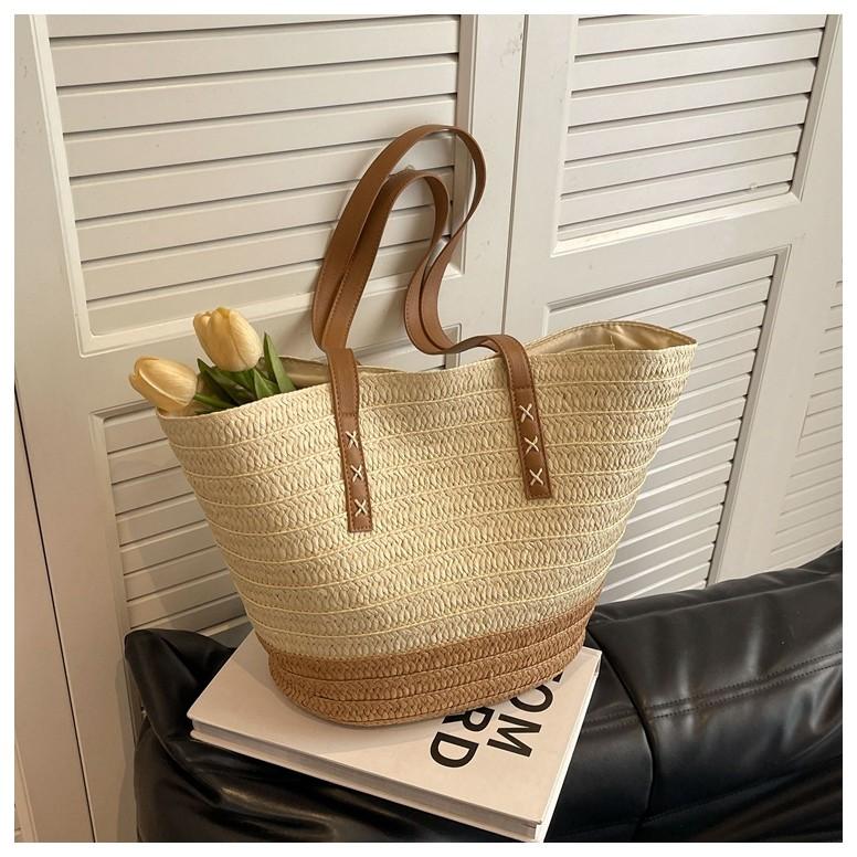 Ielgy Temperament Large-Capacity Straw Bag Seaside Vacation Leisure Tote Bag Woven Striped Fe