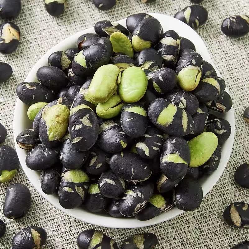 Crisp Roasted Black Beans Snack