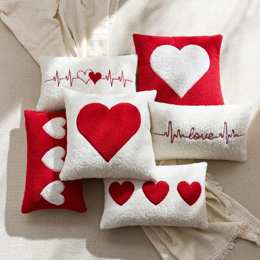 30*50cm Valentine's Day Pillowcase Soft Concealed Zipper Love Pillowcase Decorative Detachable Pillow Towel Valentines Day