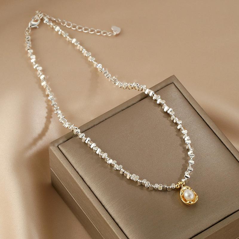 Single natural pearl pendant necklace women's spring new popular broken silver neck chain exquisite design collarbone chain