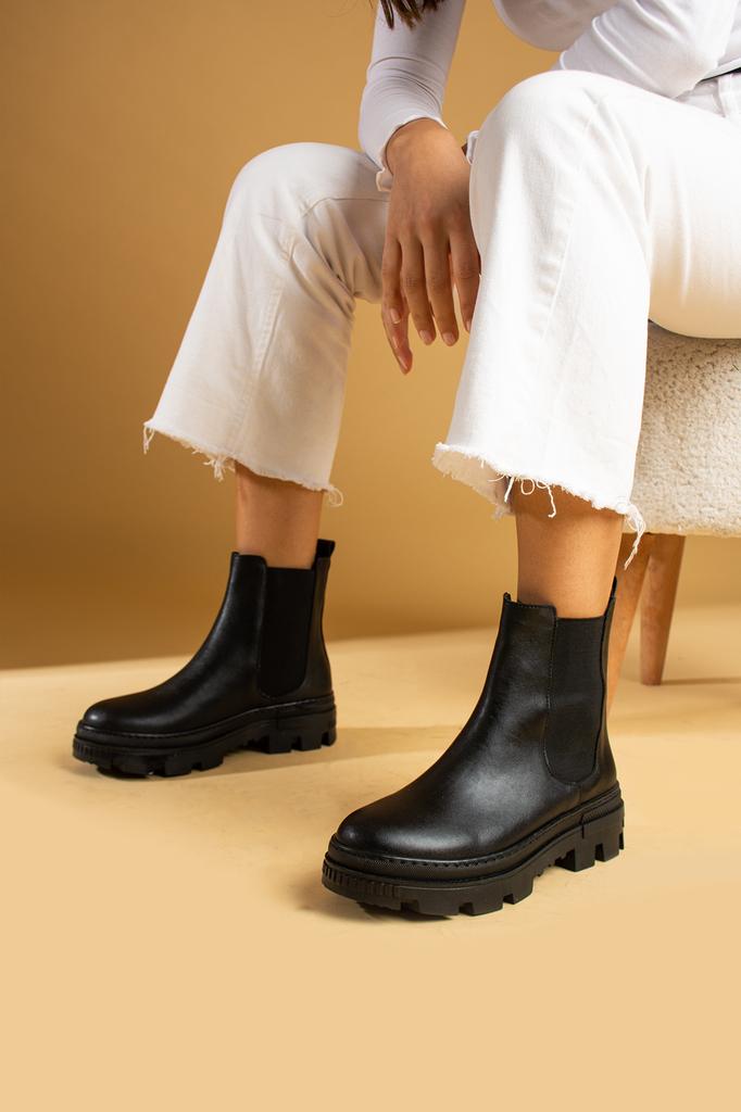 Warmes Futter, bequeme Sohle, elastische Damenstiefel 57-270-23