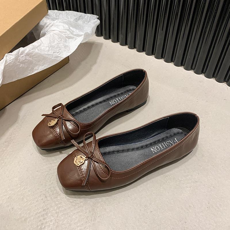 Mary Jane Women's Low Heel Soft Leather Shoes New Round Head Multi functional Retro Fashion Comfortable Leisure Versatile