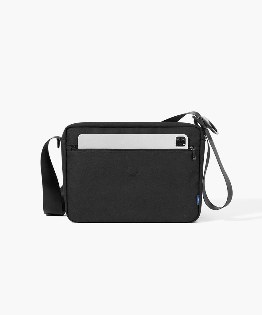 Qualpack Essential Canvas Messenger Bag 380