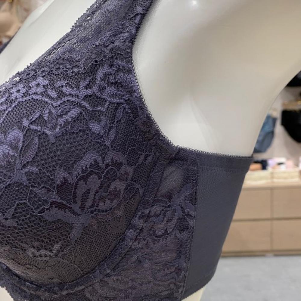 Triumph WomEn S Bra Full Cup D  E Natural lacE  tc168075Dk 