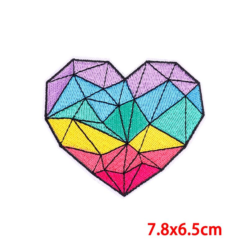 Lips Love Heart Patch Cartoon Embroidery Patch DIY Iron On Patches For Clothing Thermoadhesive Patches On Clothes Sewing Sticker