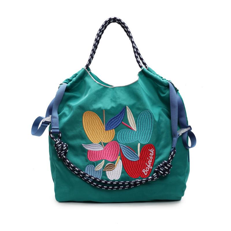 Xia Shangxin embroidered bag 2025 new Japanese cartoon shoulder shopping bag women's large-capacity versatile commuter bag