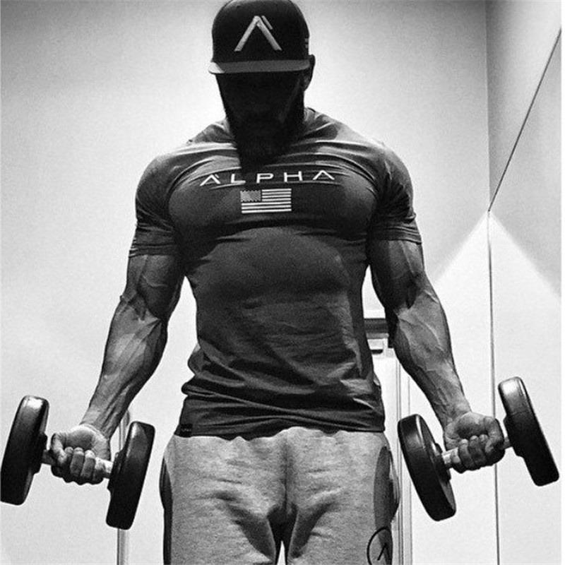 Hombres Fitness Deporte al Aire Libre Manga Corta Letra Estampada Mallas Tops Hombres Debajo de la Piel Músculo Gimnasio Entrenar Compresión Camiseta