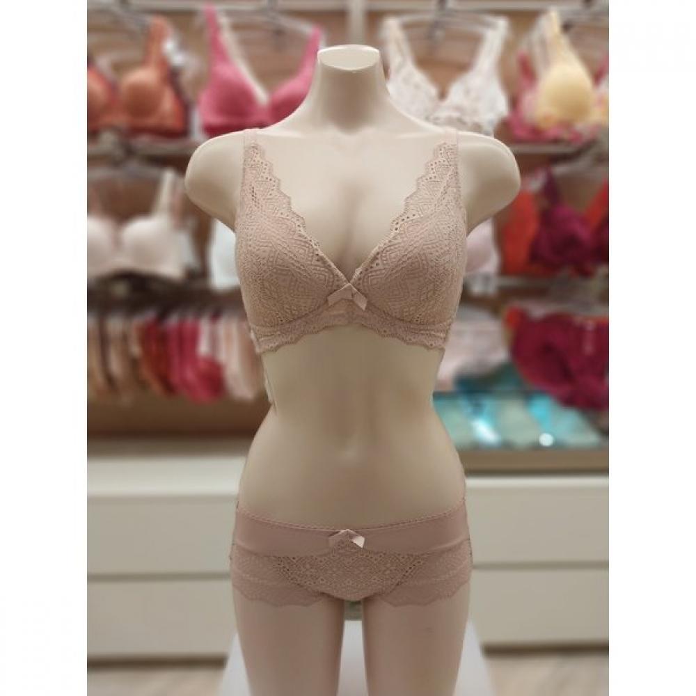 

Barbara Skin No Wire Lace Bra And Panty Set Abr4411 Abp44111 80C/100