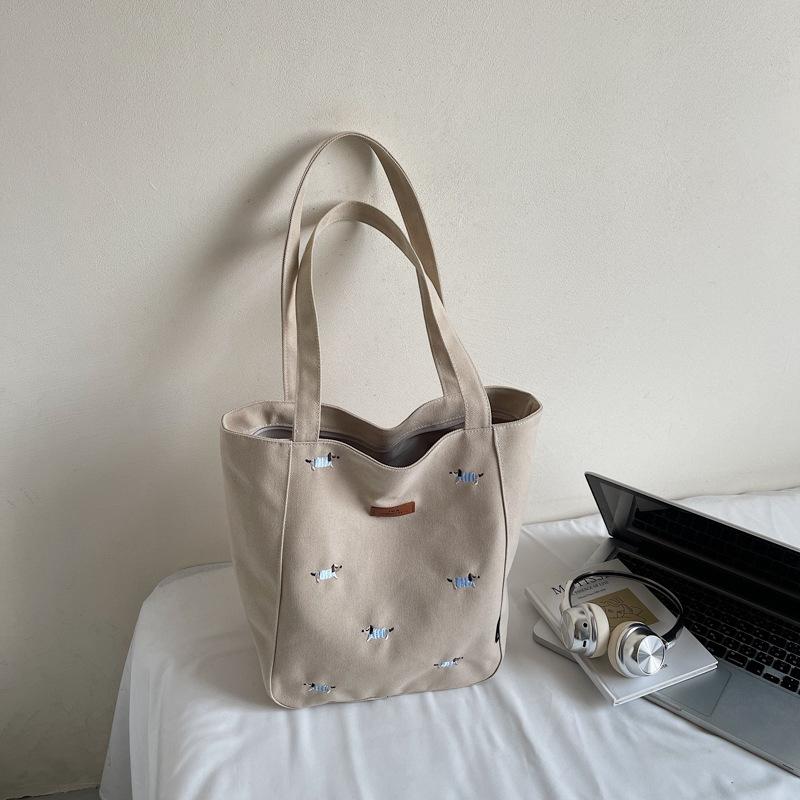 

Korean version of large-capacity canvas bag women s 2025 new trendy handbag simple casual student shoulder bag tote bag хаки