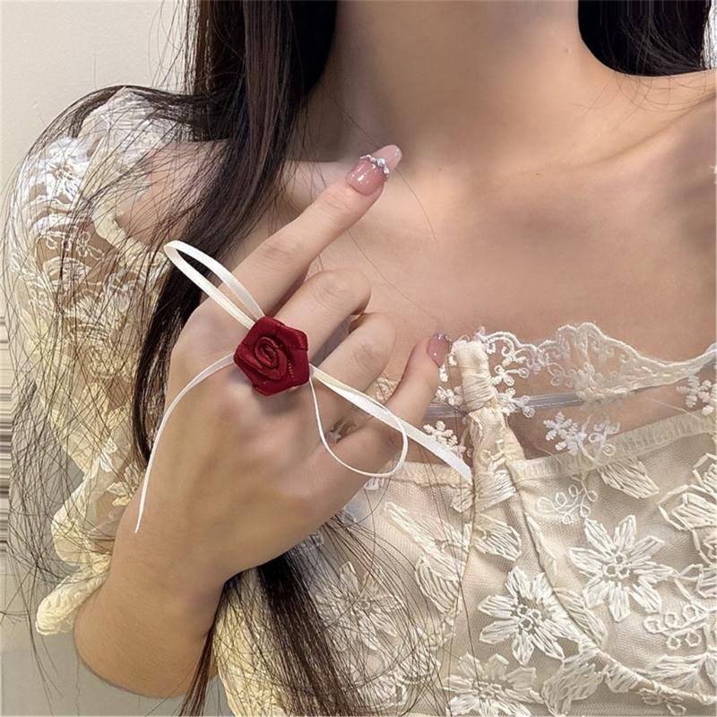 Rosen-Anhänger Halskette/Ringe/Ohrringe Simulationsblume Schlüsselbein-Kette Accessoire Stilvolles Blüten-Ornament für den täglichen Gebrauch