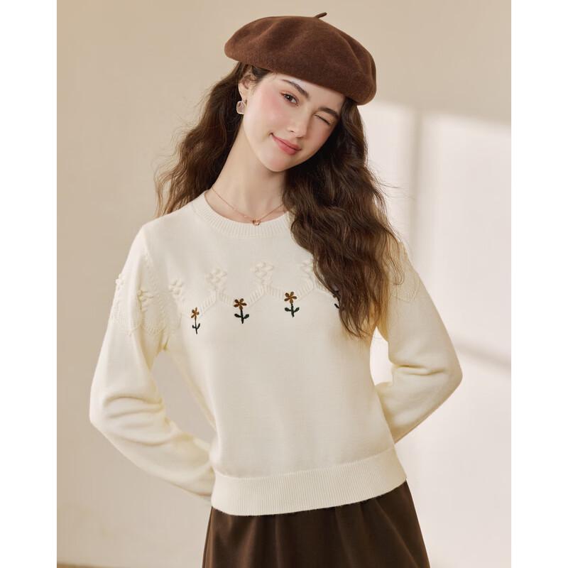 Betu Women's Floral Embroidered Crewneck Knit Sweater