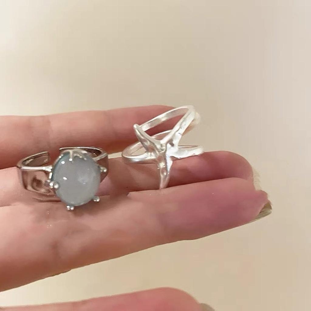 Pack of 2 Adjustable Starfish Inspired Open Rings with Artificial Gemstones for Women Daily Wear or Party Jewelry