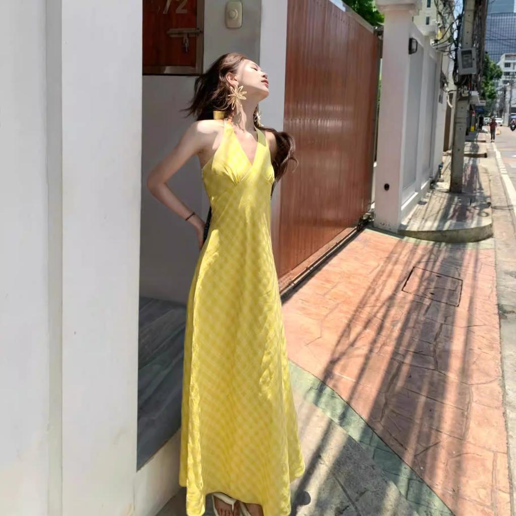 French temperament V-neck yellow plaid waist thin neck dress Thailand seaside travel holiday dress women