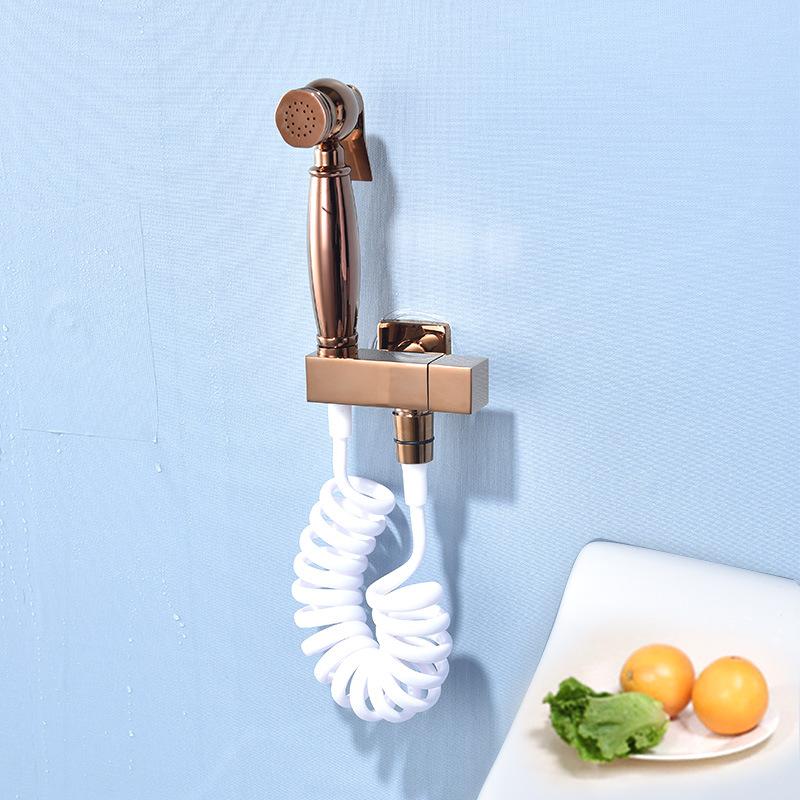 Hochwertiges Modernes Hotelgebrauch Messing Wandmontiert Vertikaler Sprühkopf Badezimmer Bidet Sprühkopf Set Roségold Handheld Toiletten Sprühkopf