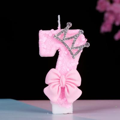Vela de Aniversário Rosa com Coroa e Laço (Números 0-9) com Bandeja Anti-Gotejamento para Festa de Aniversário Decoração de Bolo de Casamento e Aniversário