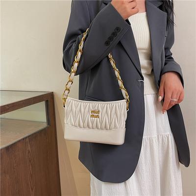 Neue Retro-Handtasche vielseitige plissierte Kissen-Tasche Damen High-End Schulter-Umhängetasche