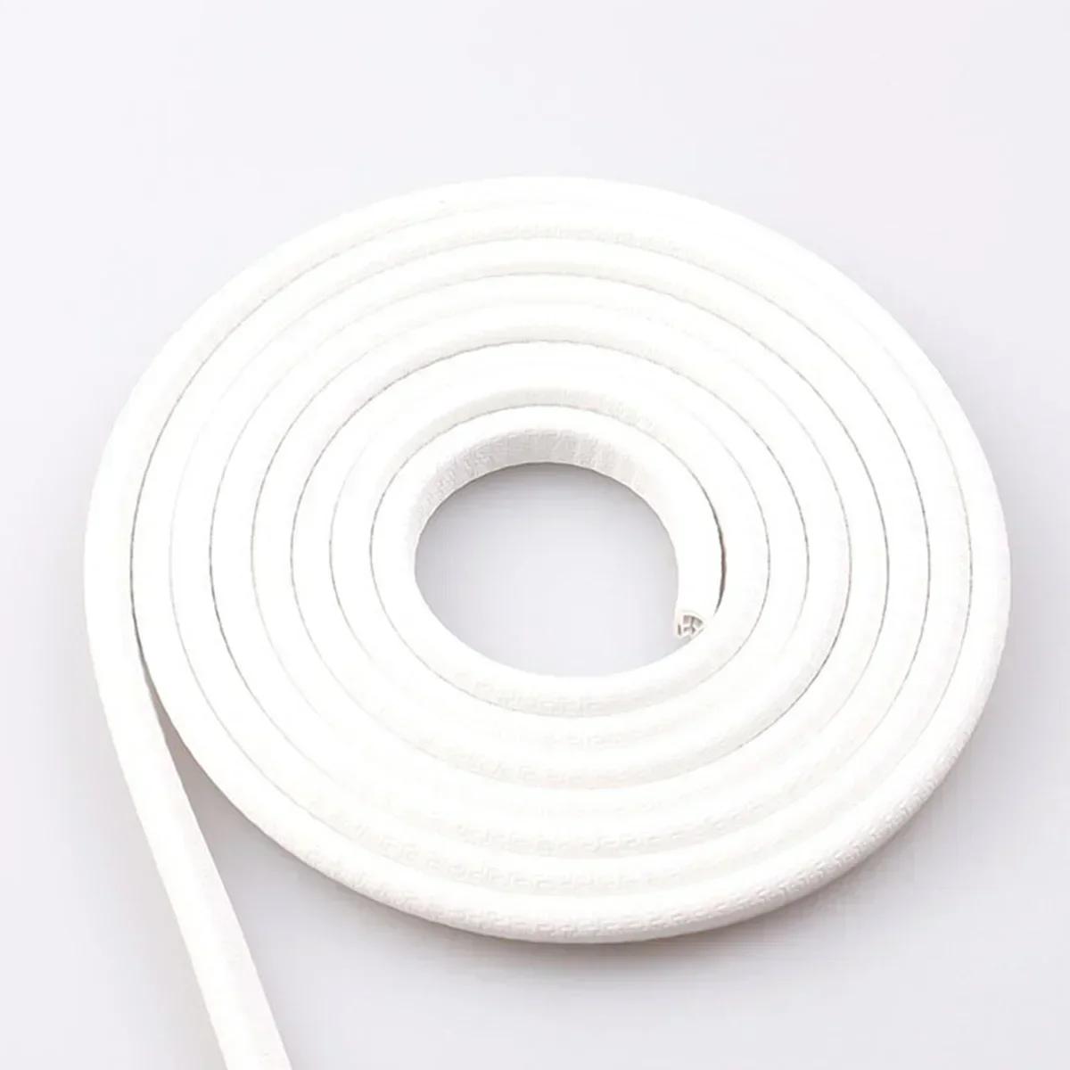 

5 метров автомобильной полосы предотвращения столкновений с пятью цветами, доступными для практического использования. Внешние аксессуары. Автомобильные декоративные детали. белый