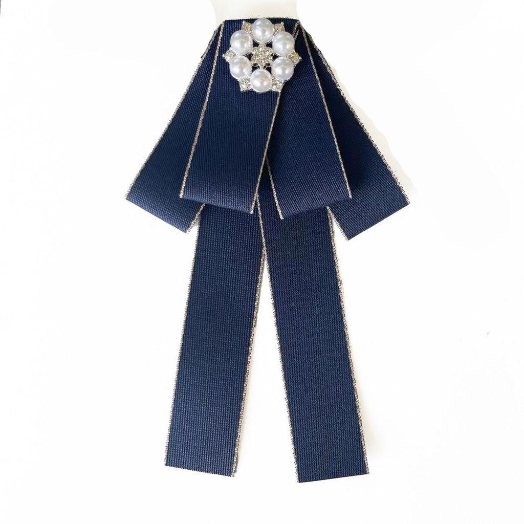 College Style Butterfly Bow Tie For Women With Silk Polyester Material For Graduation Photos