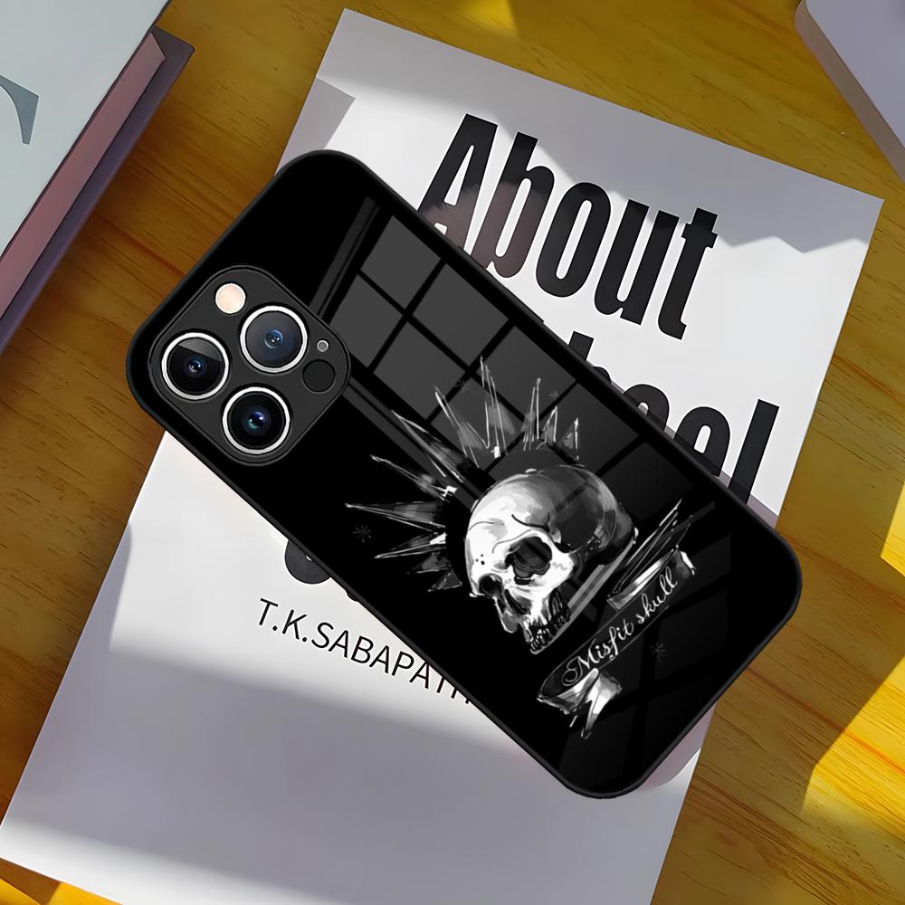 Caulfield Life Is Strange 2 Phone Case Tempered Glass Back Cover for iPhone 15 Pro Max 14 Pro 12 11 13 Mini X XR XS 8 7 Plus SE