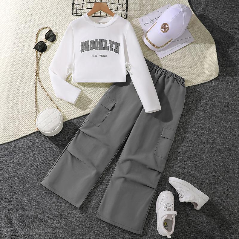 Girls' 2025 Spring Outfit: Versatile Letter Sweatshirt & Pleated Wide-Leg Cargo Pants for Big Kids