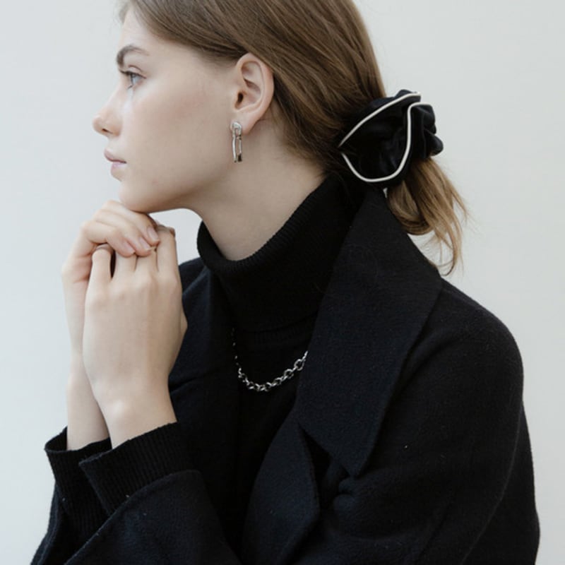 Jean Paul Clarisse Piped Velvet Scrunchie JP-21-029S